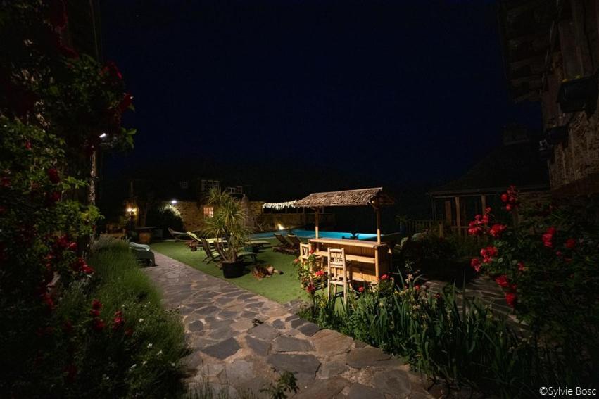 拉昂克尔城堡酒店 La Fouillade 外观 照片
